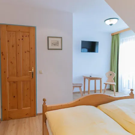 Gasthof-pension Riedl Guest house *