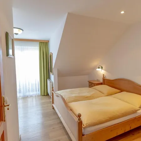 Gasthof-pension Riedl 게스트하우스 Vocklamarkt