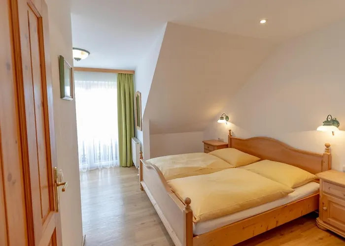 Gasthof-pension Riedl Konukevi Vocklamarkt